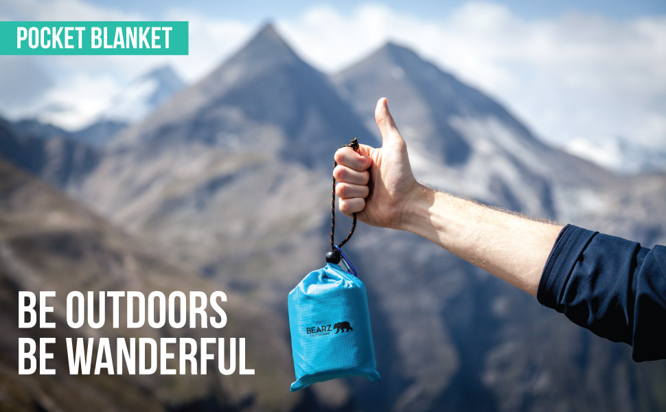BEARZ Outdoor Blanket in the Mountains (blue)